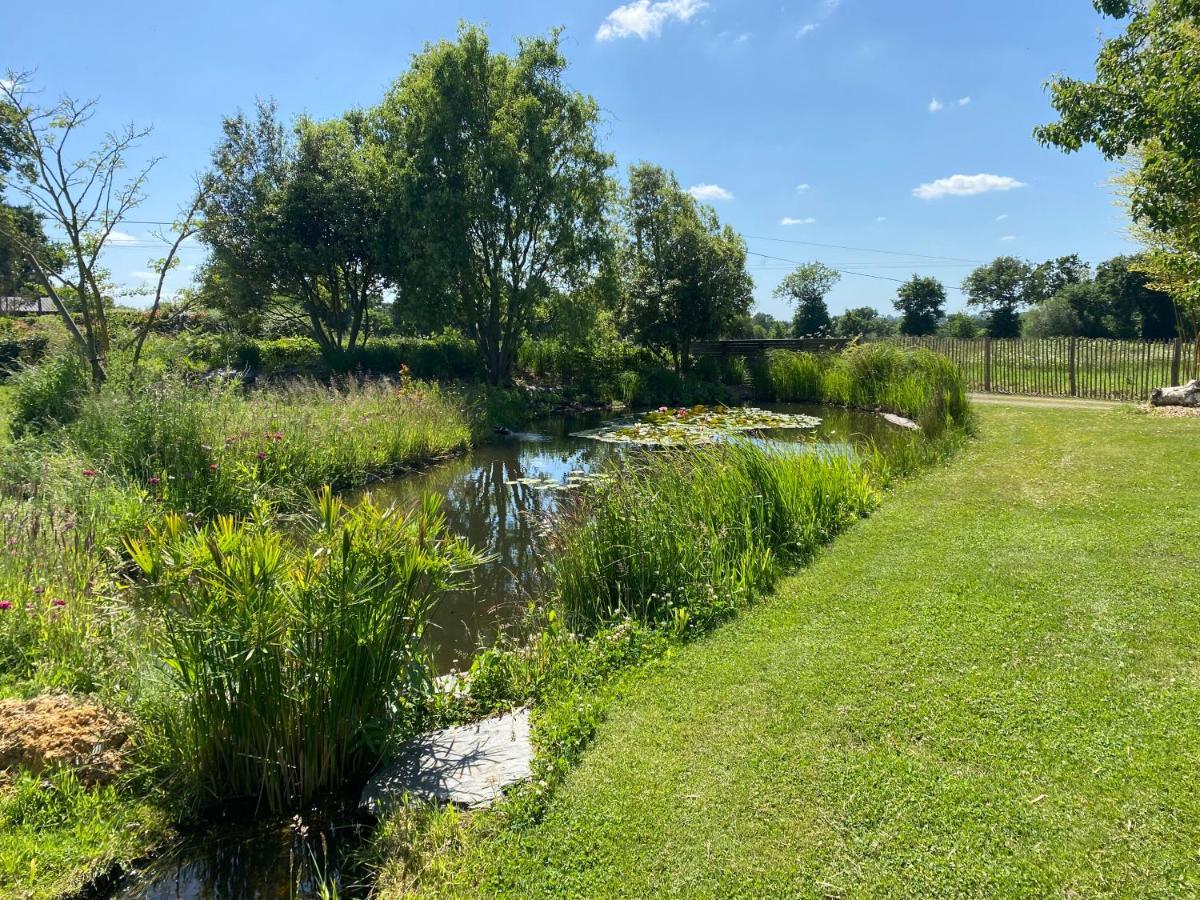 Le Jardin Des Sens Villa Chasne-sur-Illet Exterior photo